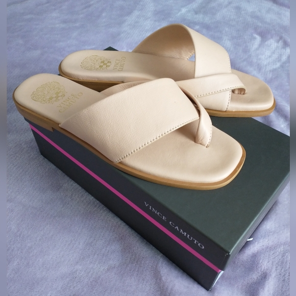 Vince Camuto leather slide sandals - Picture 6 of 6